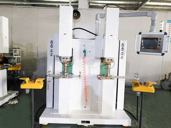 熱成型點(diǎn)焊機(jī)